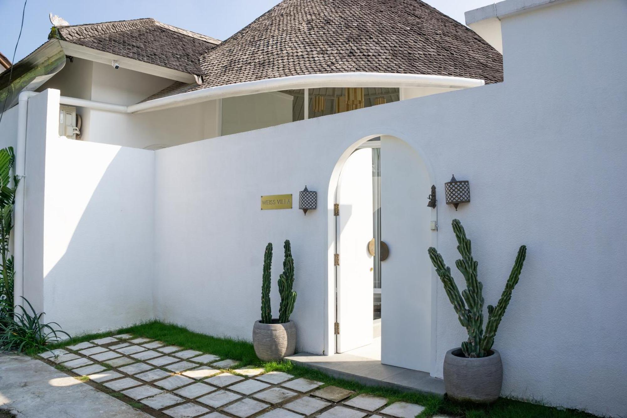 Villa Weiss Berawa Canggu Екстериор снимка